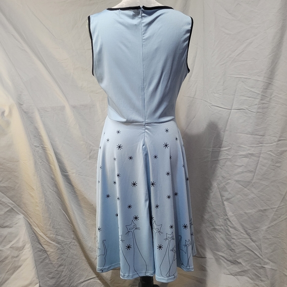 Light Blue Mod Retro Cats Sleeveless Crossover Swing Dress - Picture 2 of 8